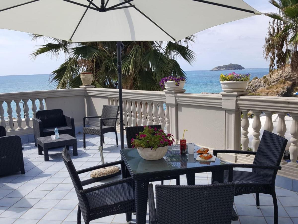 Caletta Del Porto Bed & Breakfast Диаманте Екстериор снимка